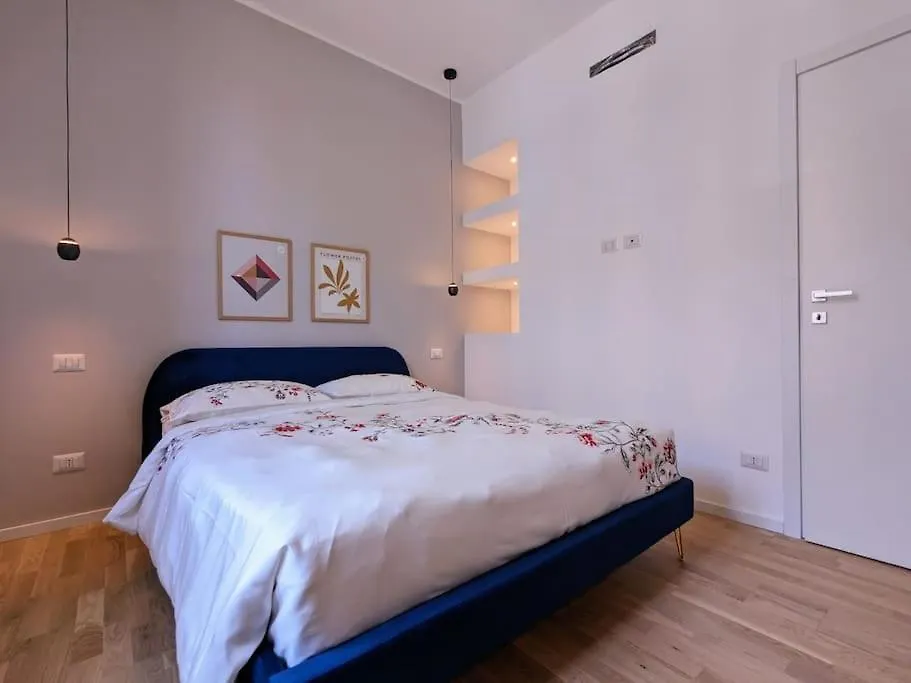 La Corte Farini Apartment Milan 0*,